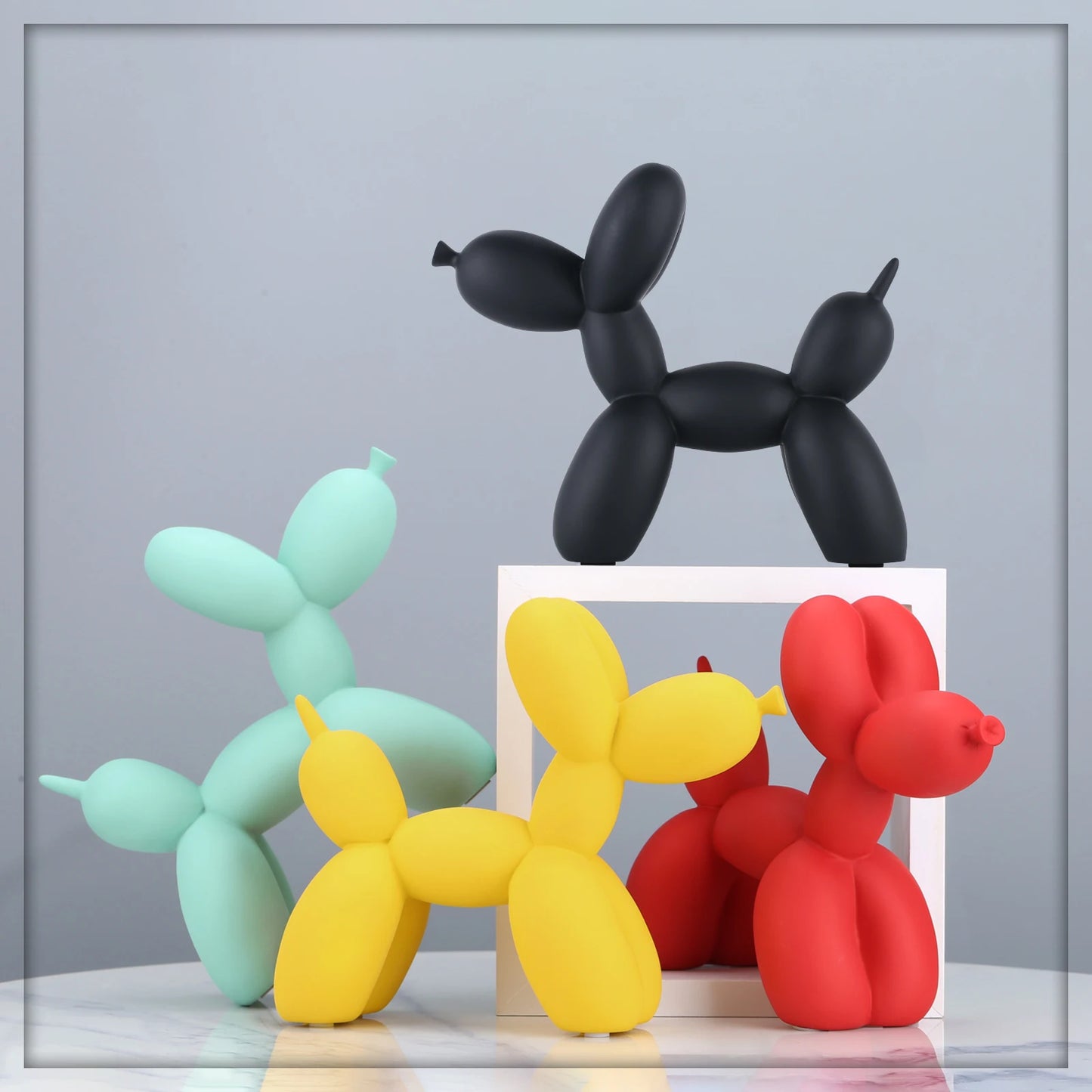 Balloon Dog Statue